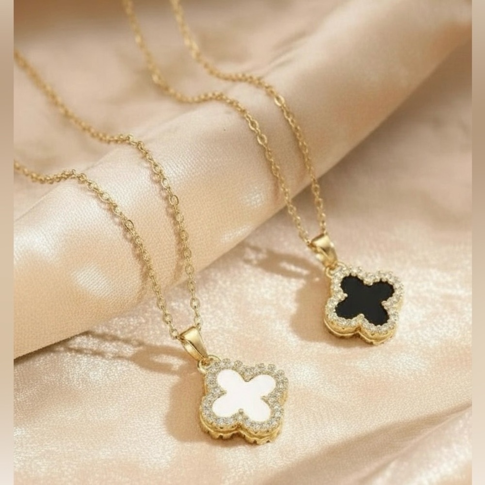 Luxury Designer 18K Gold Plated Reversible Clover Necklace NWT